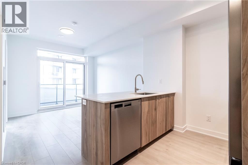 25 WELLINGTON Street S Unit# 1804, Kitchener, Ontario