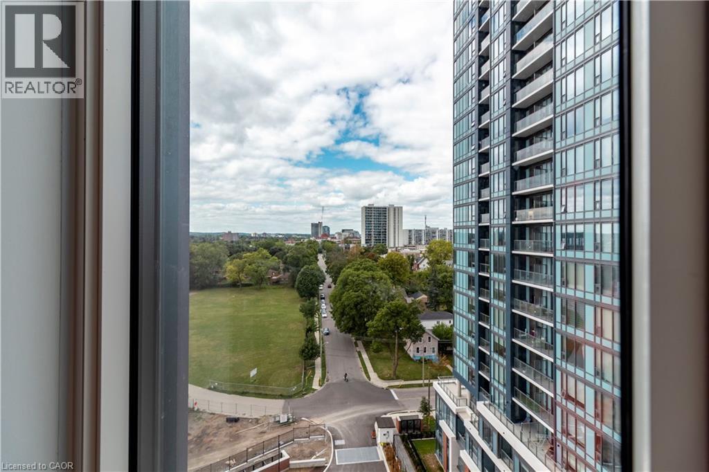 25 Wellington Street S Unit# 1804, Kitchener, Ontario  N2G 0G5 - Photo 18 - 40772241