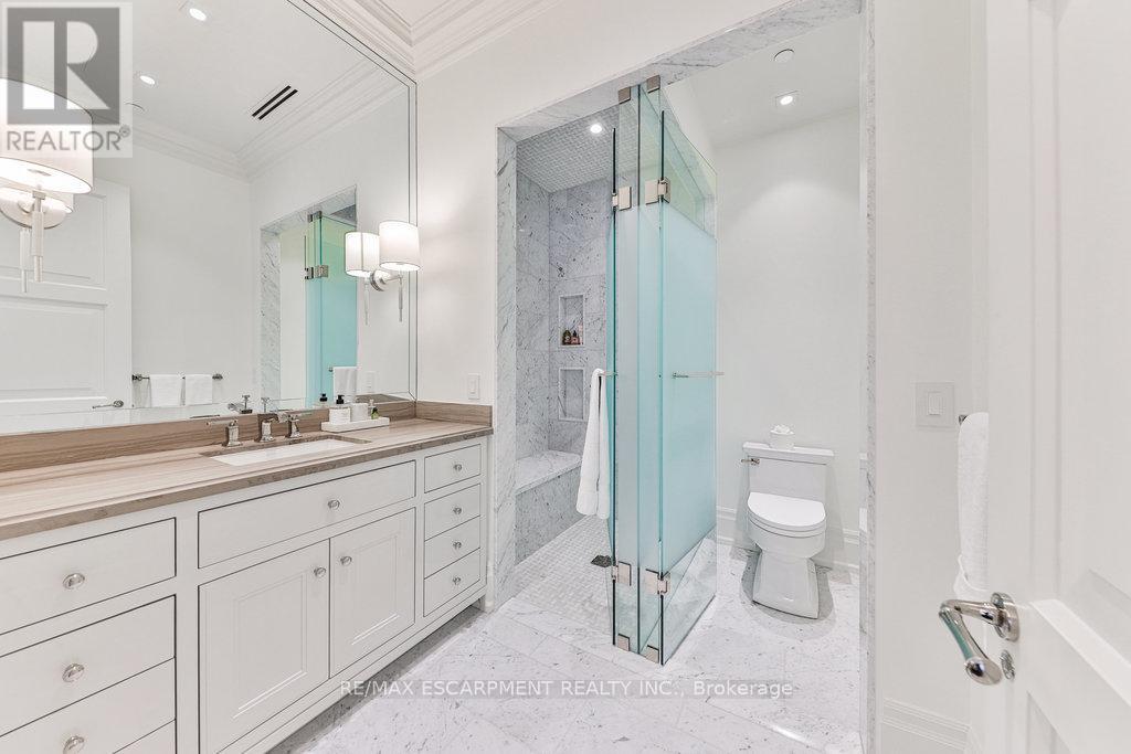 212 - 300 Randall Street, Oakville, Ontario  L6J 1R1 - Photo 17 - W12456293