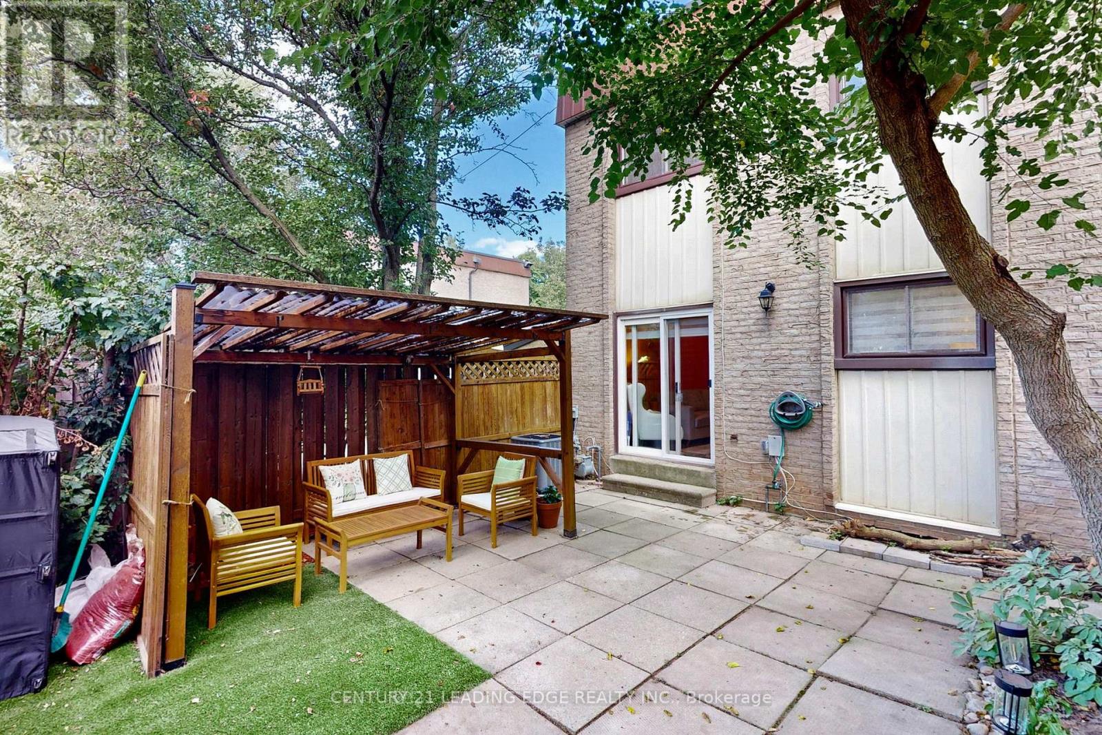 589 Francis Road E, Burlington, Ontario  L7T 3X6 - Photo 45 - W12456296
