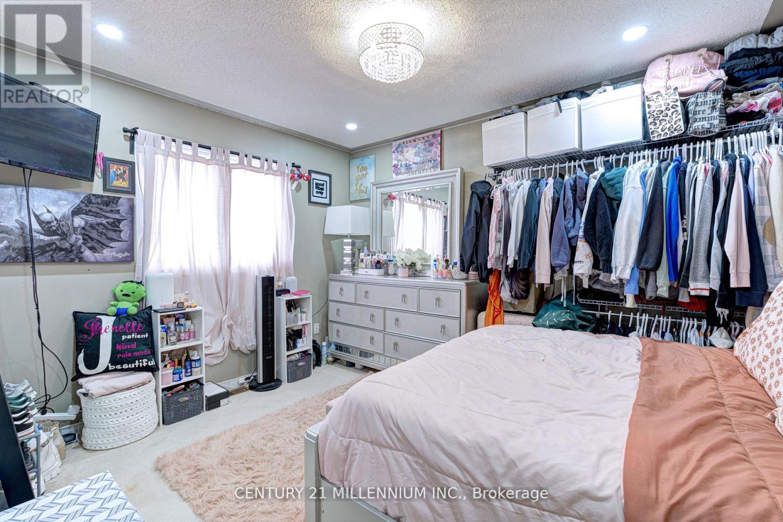 16 Zebra Trail, Brampton, Ontario  L6R 2J2 - Photo 22 - W12456302