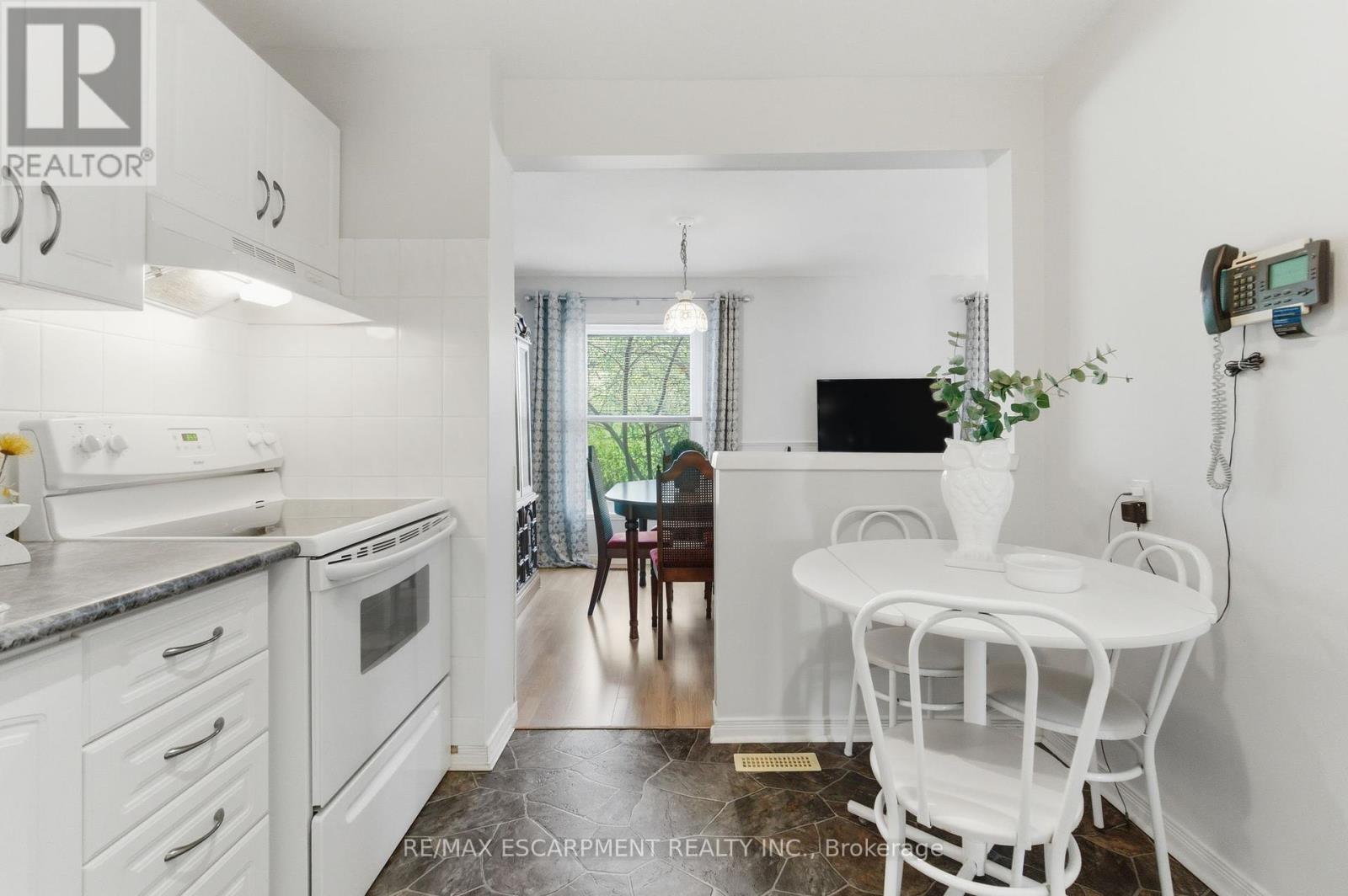 6 - 3500 Glen Erin Drive, Mississauga, Ontario  L5L 1W6 - Photo 15 - W12456311