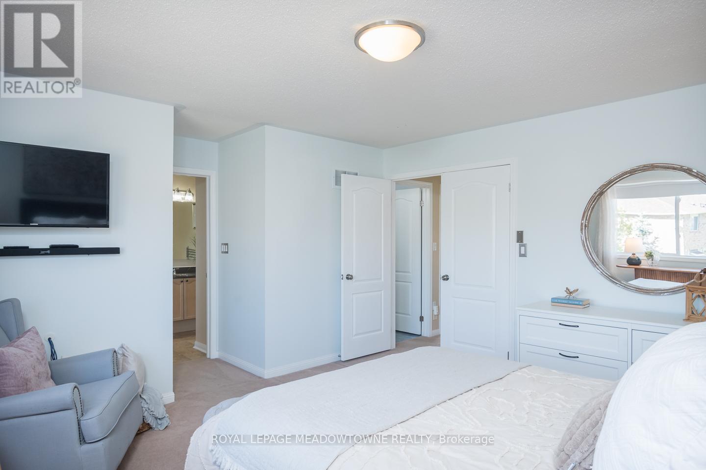 701 Thompson Road S, Milton, Ontario  L9T 5W8 - Photo 22 - W12456331