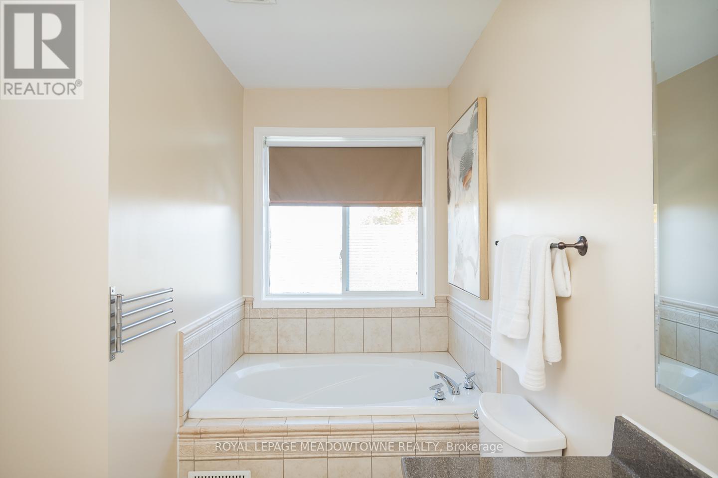 701 Thompson Road S, Milton, Ontario  L9T 5W8 - Photo 24 - W12456331