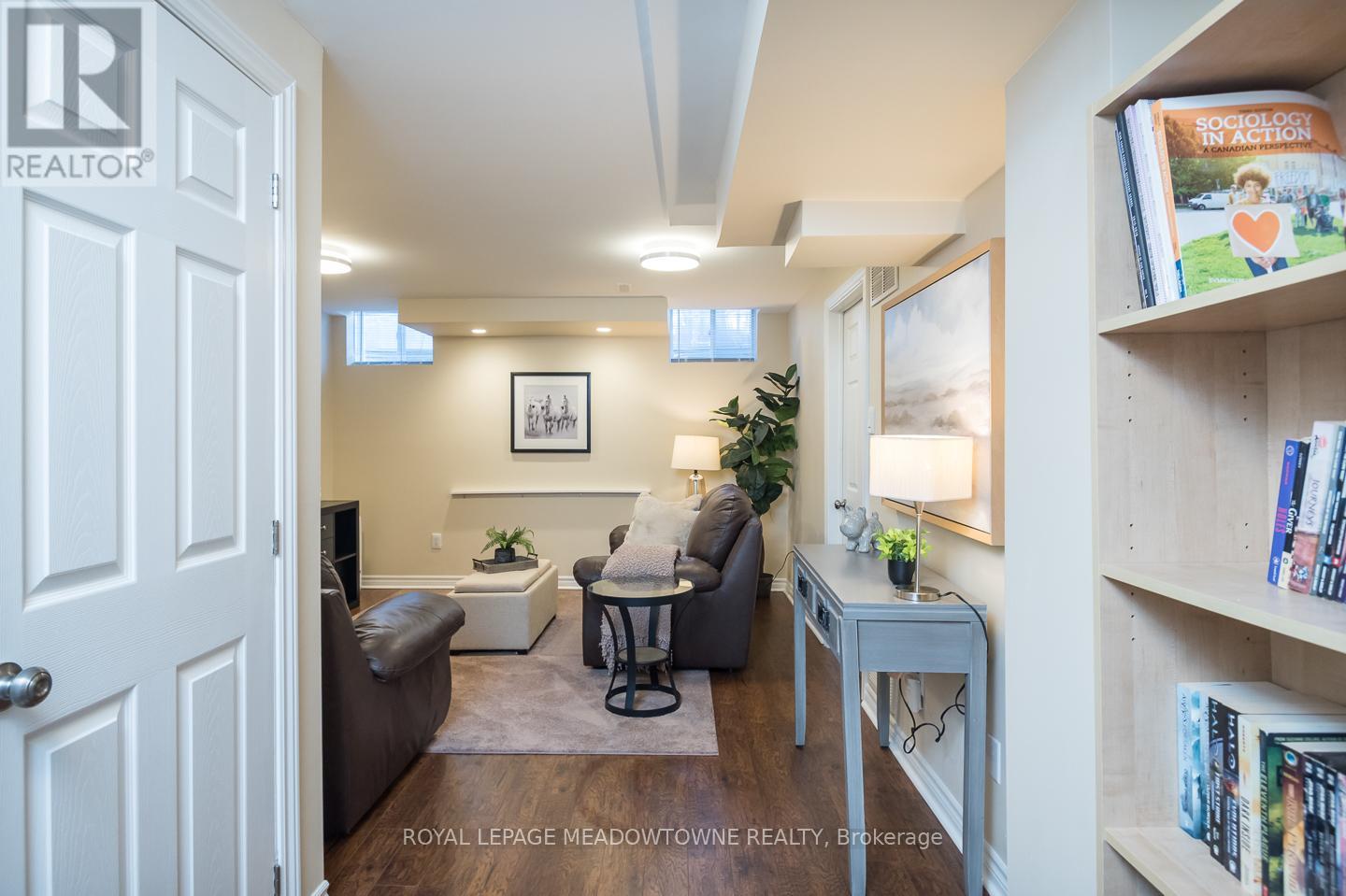 701 Thompson Road S, Milton, Ontario  L9T 5W8 - Photo 32 - W12456331