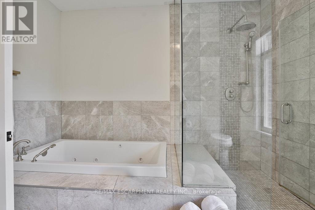 43 Mississauga Road S, Mississauga, Ontario  L5H 2H3 - Photo 27 - W12456345
