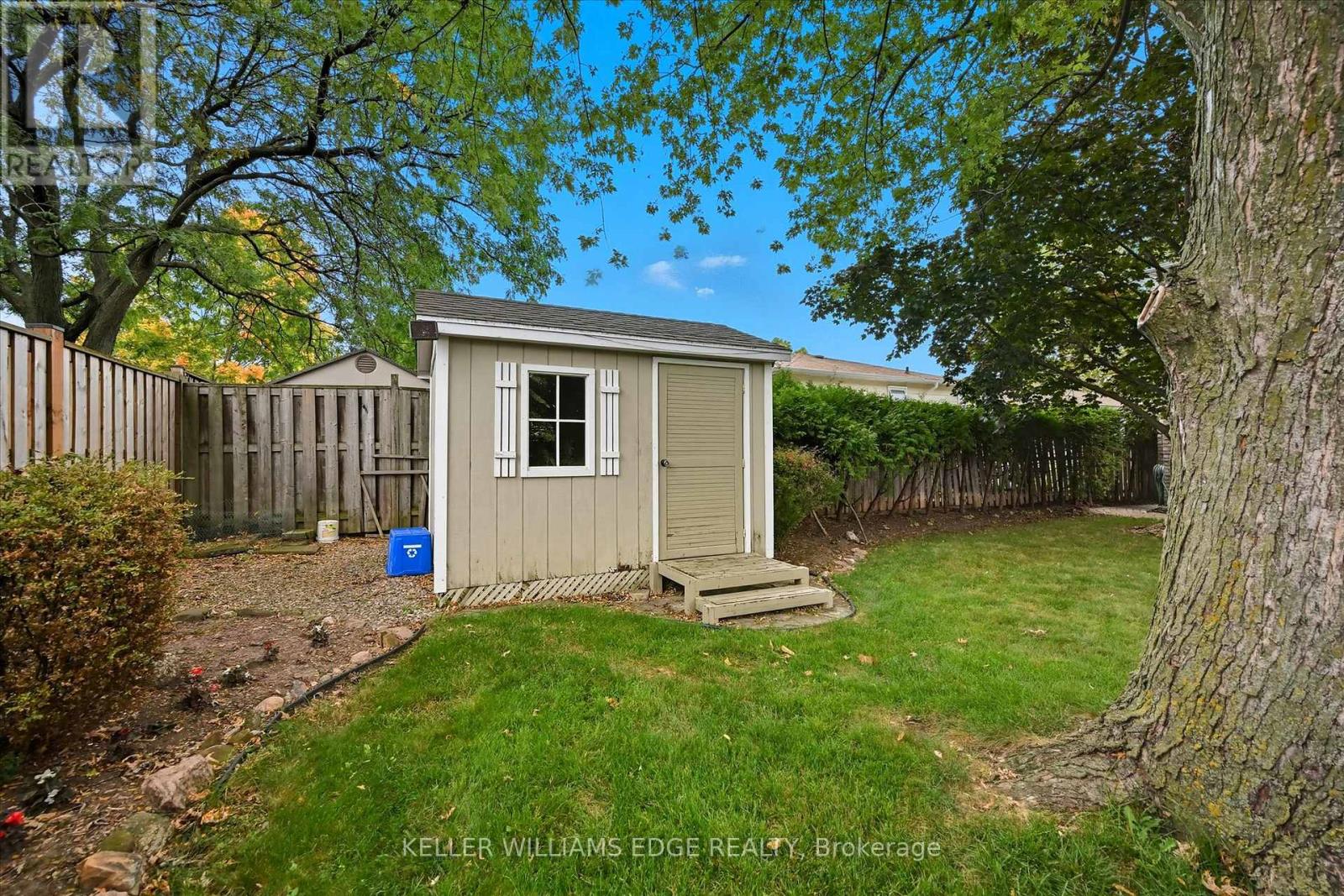 2400 Eaglesfield Drive, Burlington, Ontario  L7P 3V5 - Photo 37 - W12456347