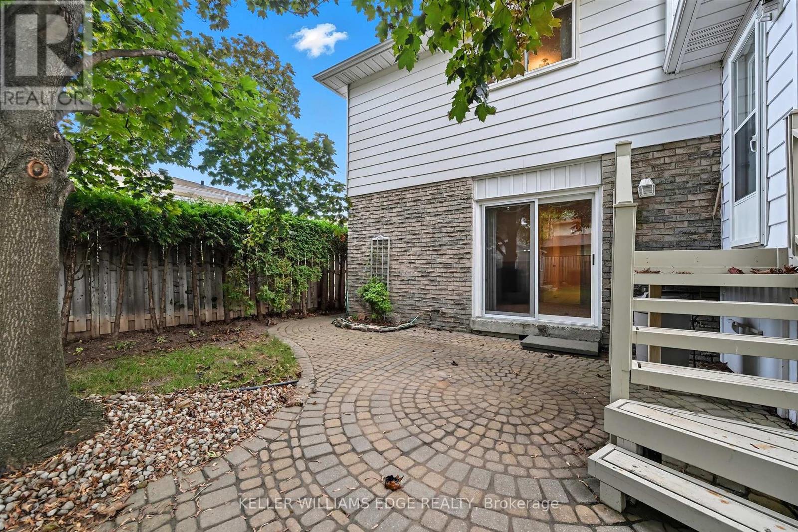 2400 Eaglesfield Drive, Burlington, Ontario  L7P 3V5 - Photo 38 - W12456347