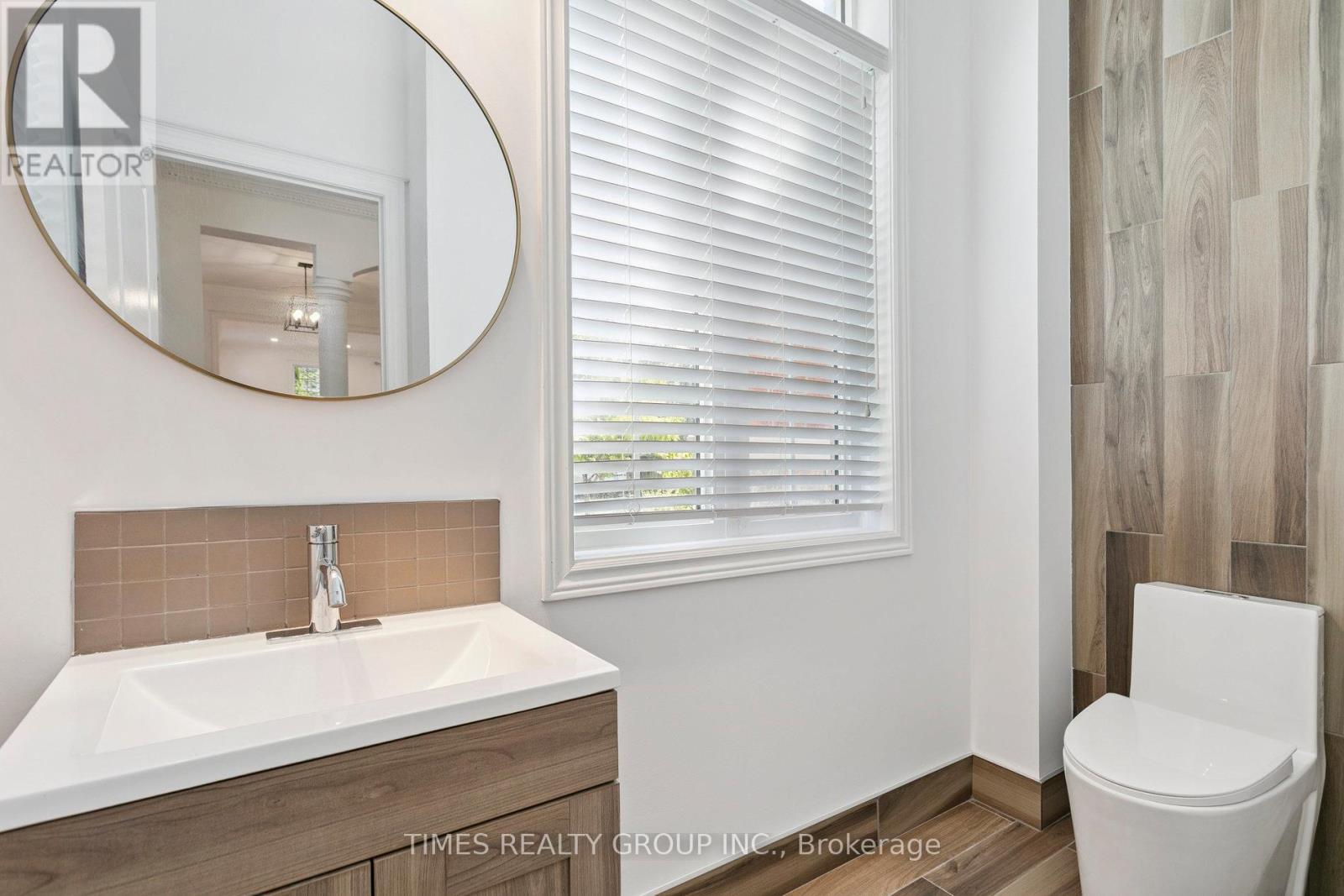 212 Creek Path Avenue, Oakville, Ontario  L6L 6T5 - Photo 17 - W12456351