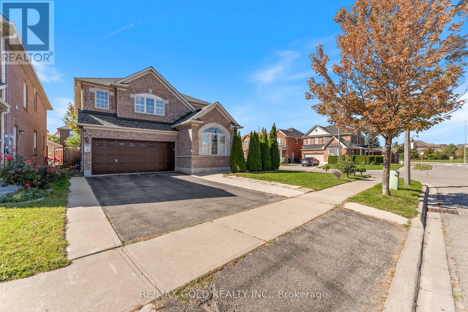 23 Lyric Road, Brampton, Ontario  L6S 0B4 - Photo 3 - W12456352