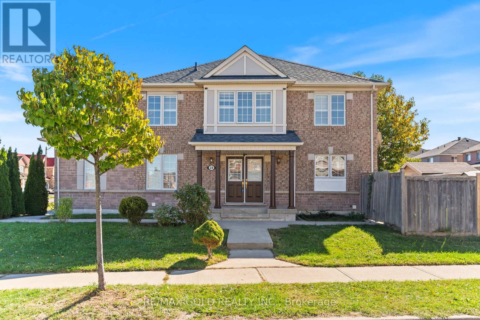 23 Lyric Road, Brampton, Ontario  L6S 0B4 - Photo 5 - W12456352