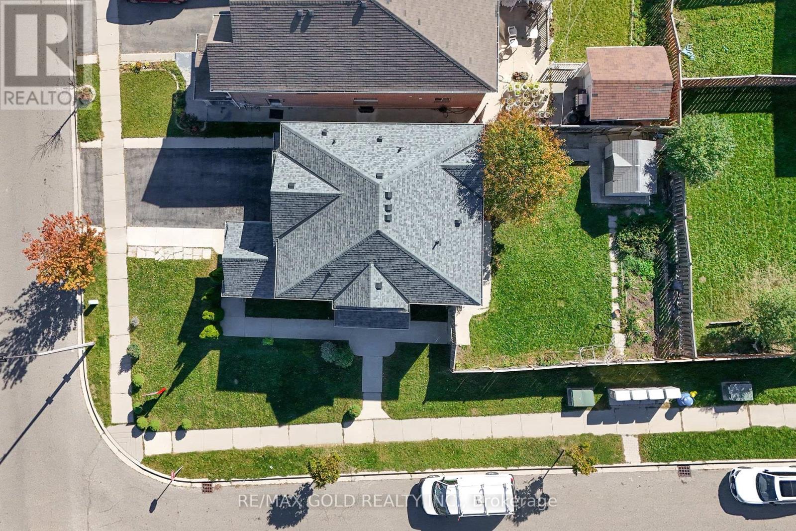 23 Lyric Road, Brampton, Ontario  L6S 0B4 - Photo 8 - W12456352