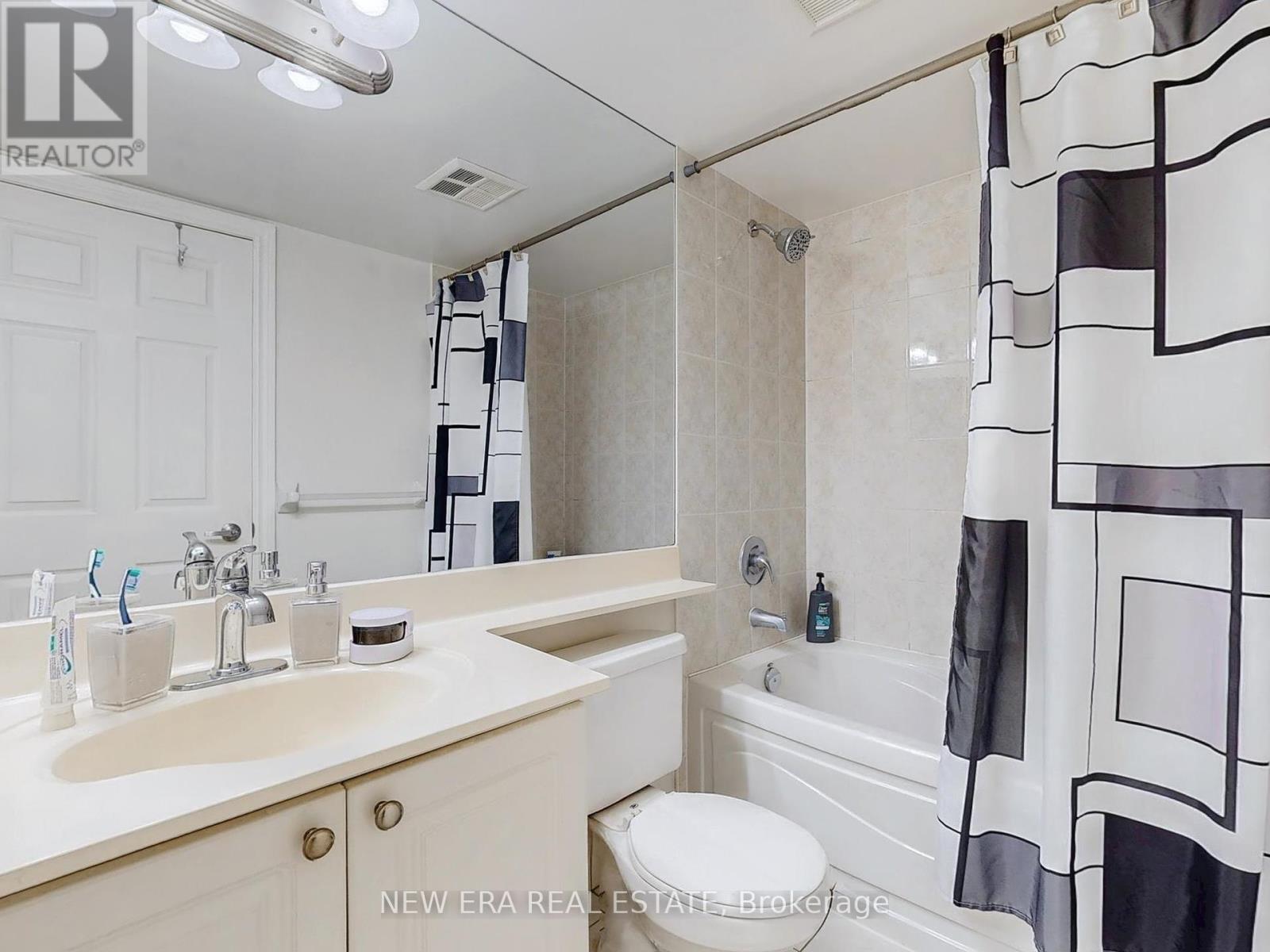 923 - 3888 Duke Of York Boulevard, Mississauga, Ontario  L5B 4P5 - Photo 16 - W12456362