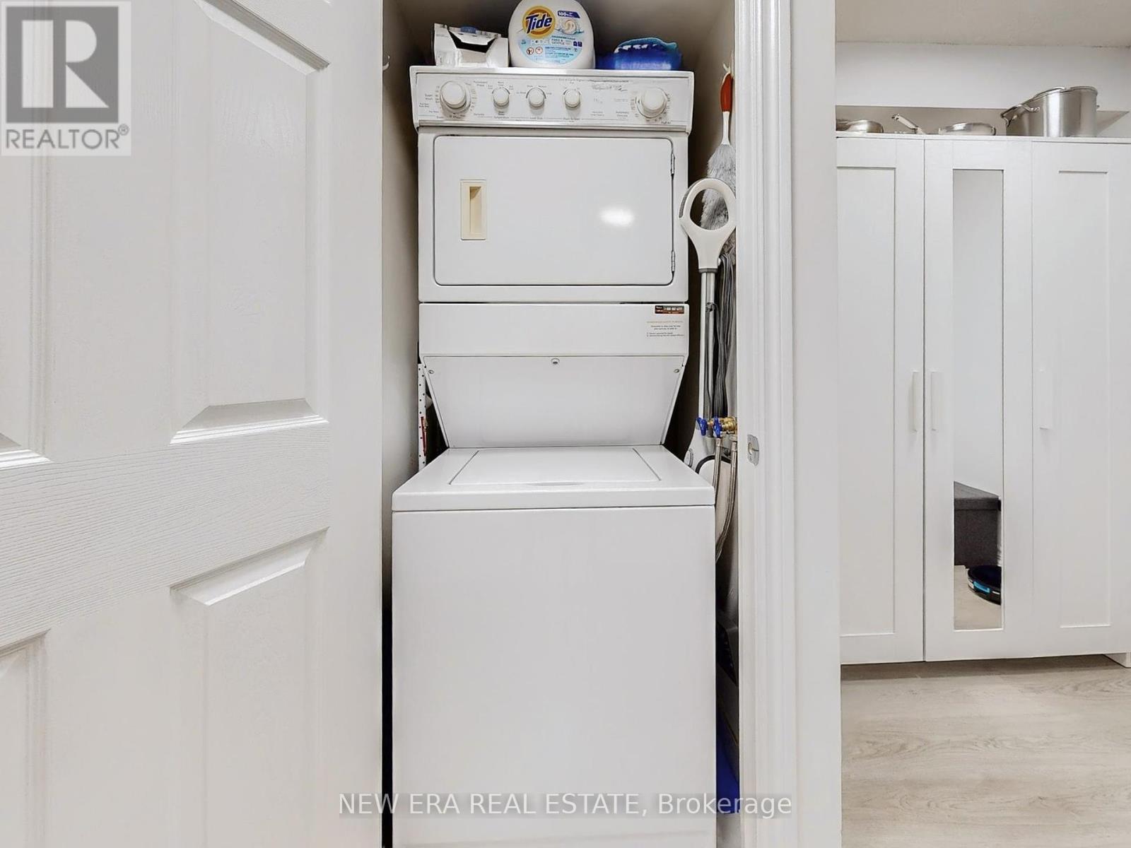 923 - 3888 Duke Of York Boulevard, Mississauga, Ontario  L5B 4P5 - Photo 18 - W12456362
