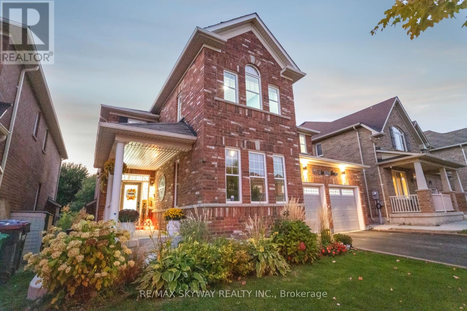 90 AYLESBURY DRIVE, Brampton, Ontario