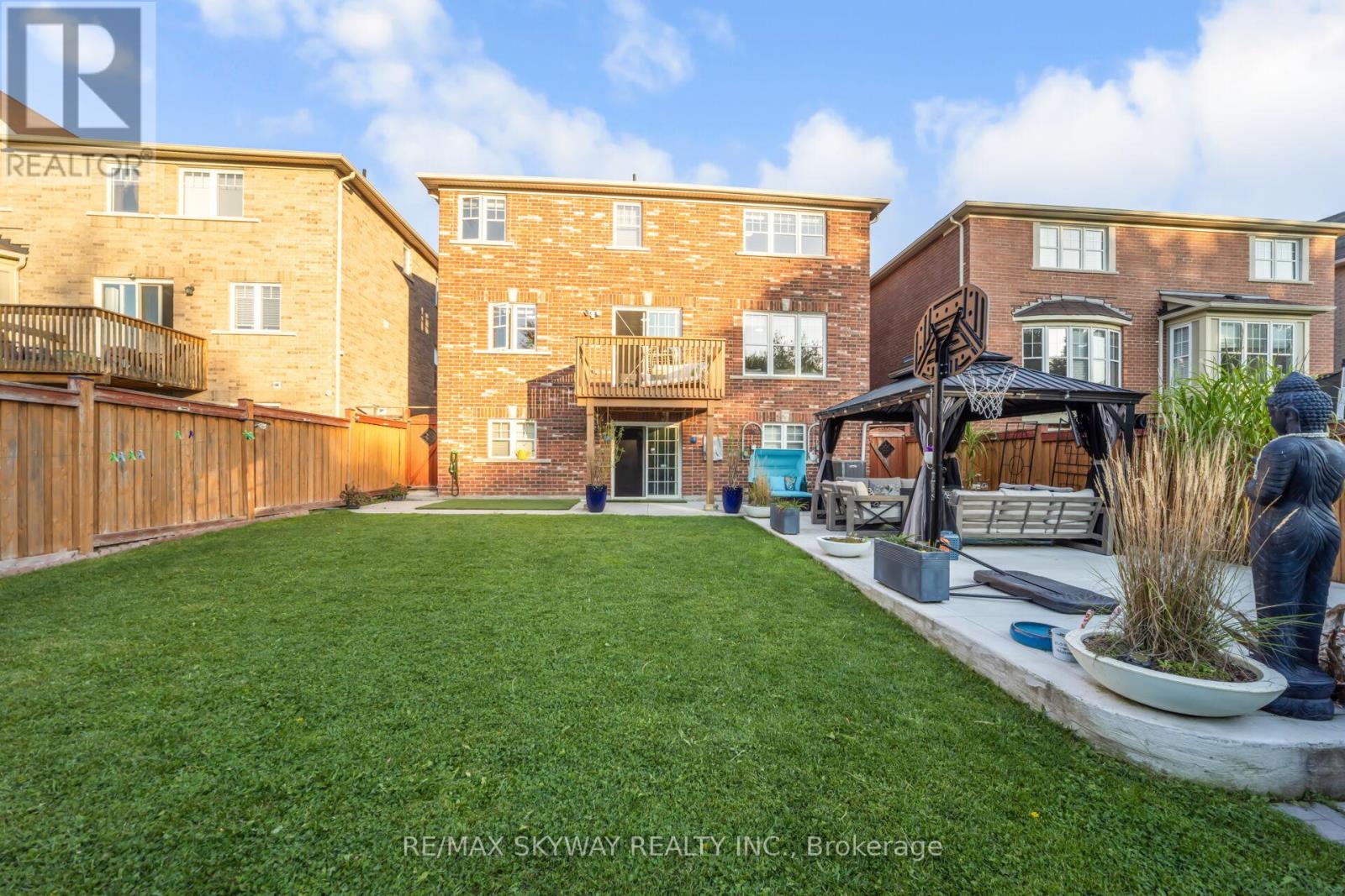 90 Aylesbury Drive, Brampton, Ontario  L7A 0W3 - Photo 46 - W12456365