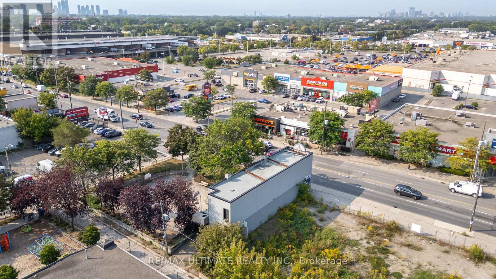 603 Keele Street N, Toronto, Ontario  M6N 3E5 - Photo 19 - W12456390
