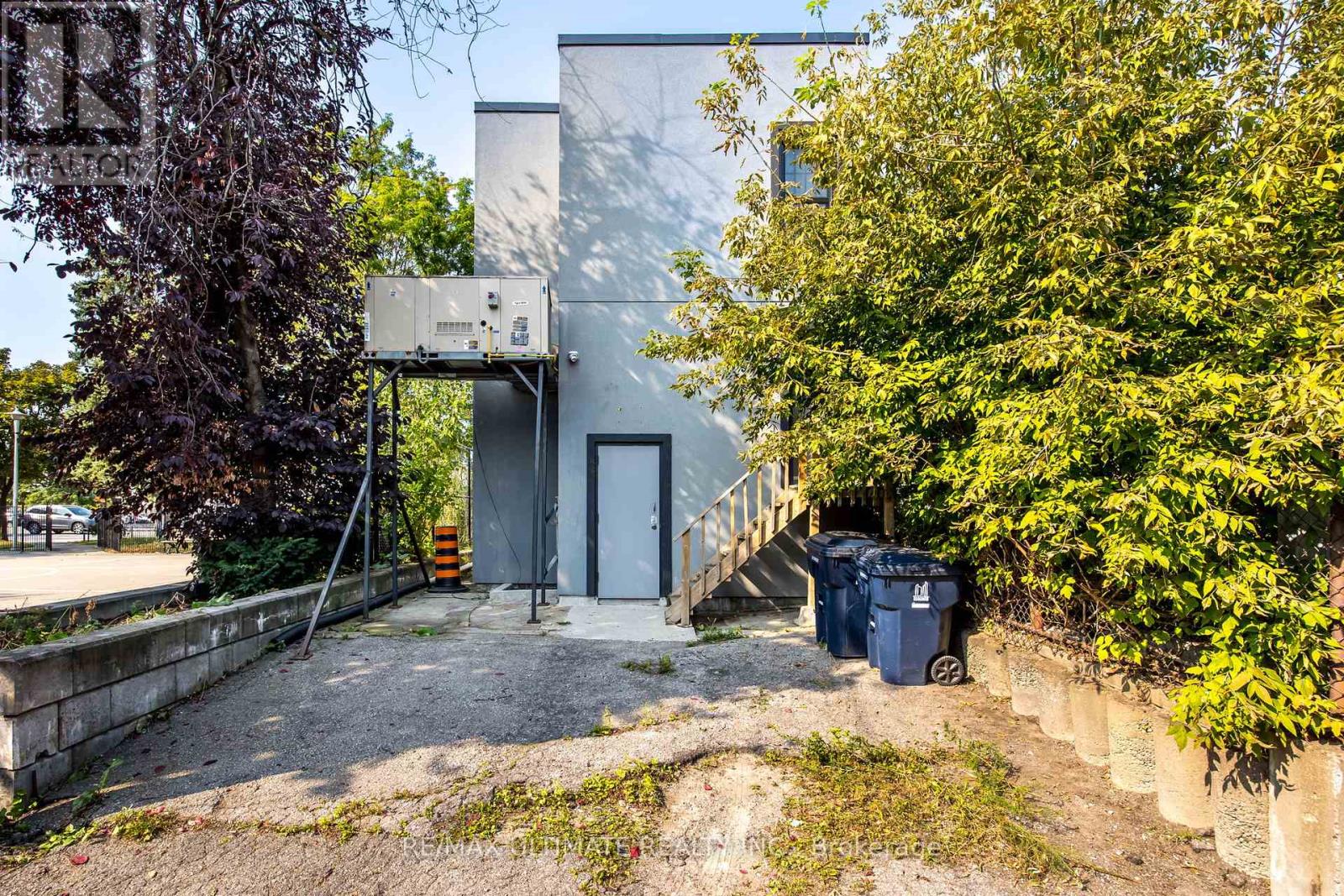 603 Keele Street N, Toronto, Ontario  M6N 3E5 - Photo 7 - W12456390