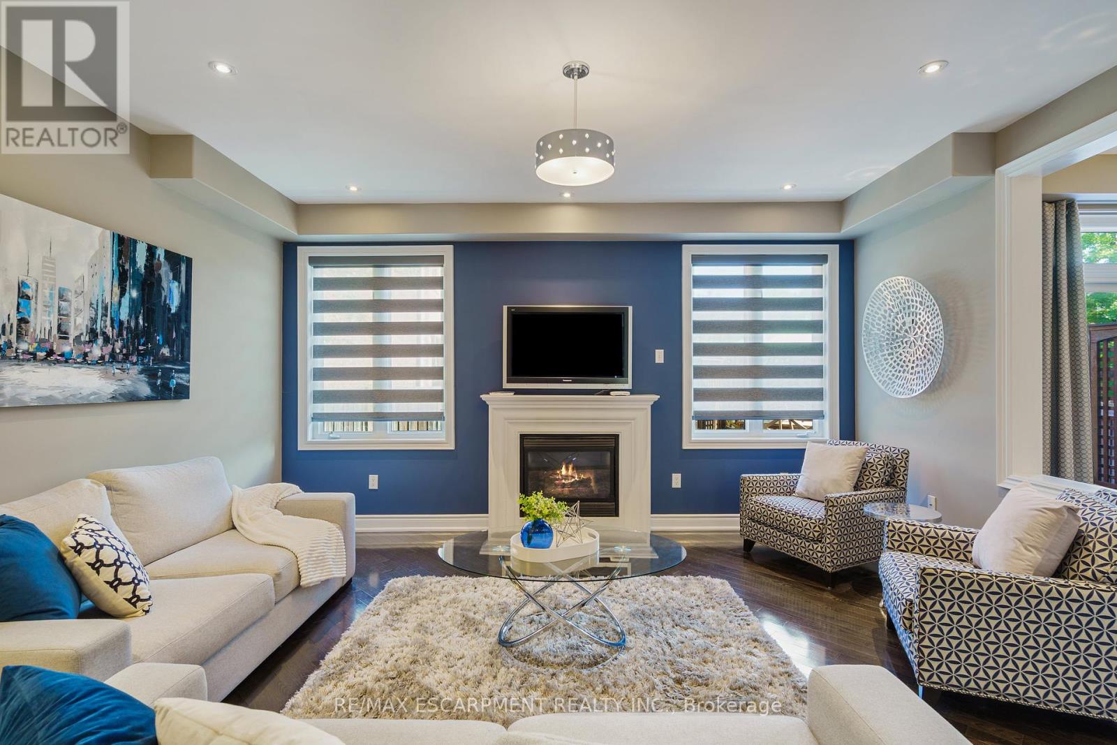 317 Great Lakes Boulevard, Oakville, Ontario  L6L 0A4 - Photo 15 - W12456397