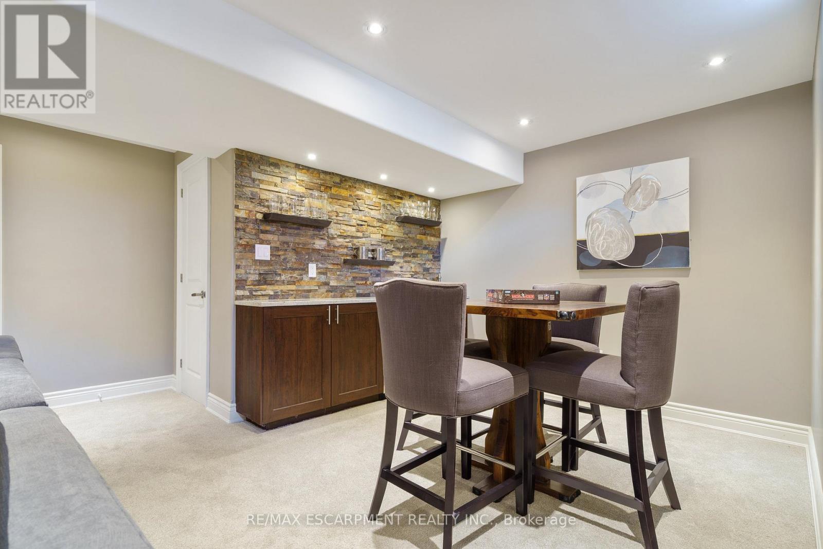 317 Great Lakes Boulevard, Oakville, Ontario  L6L 0A4 - Photo 31 - W12456397
