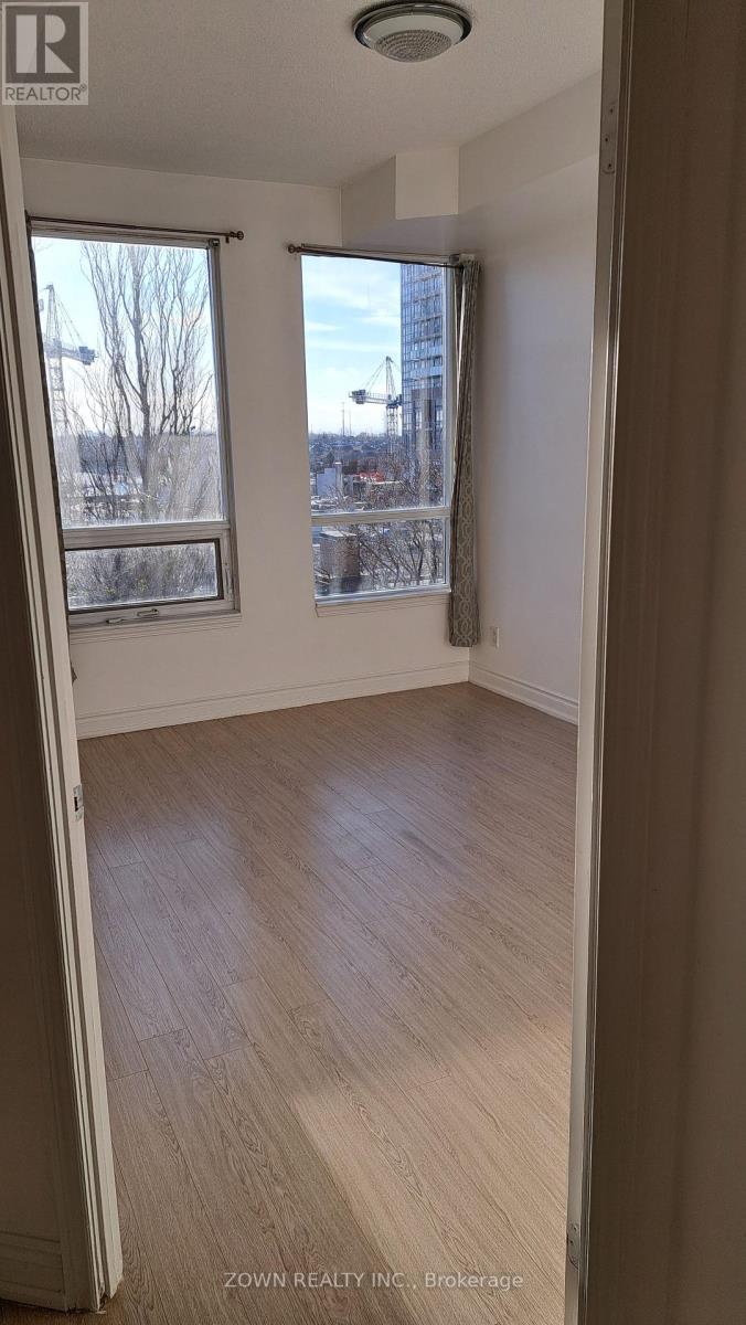 405 - 388 Prince Of Wales Drive, Mississauga, Ontario  L5B 0A1 - Photo 3 - W12456398