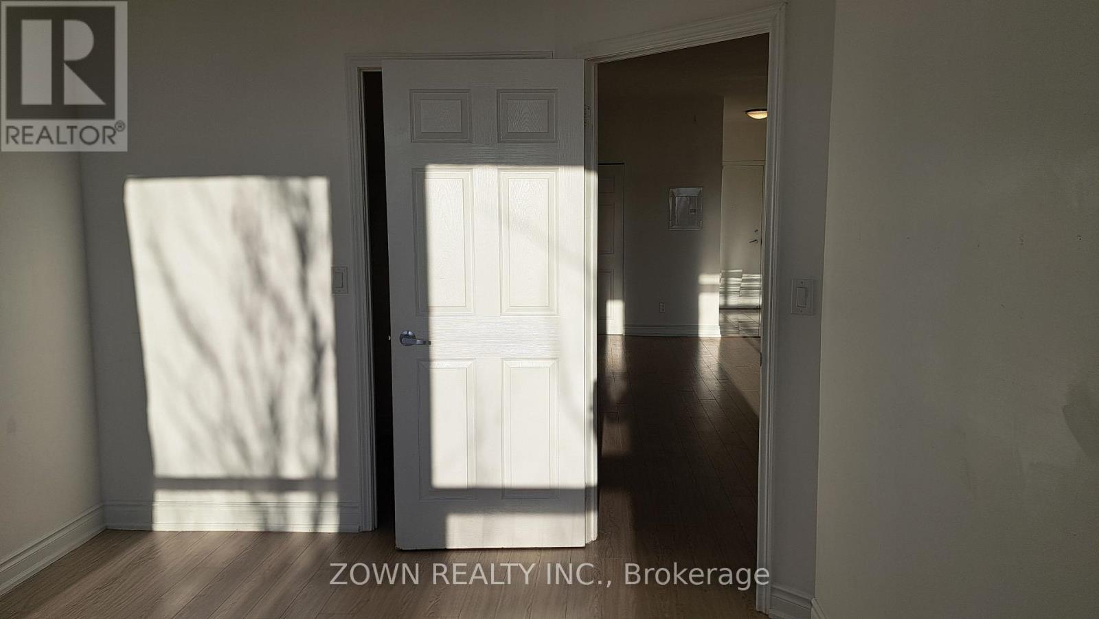 405 - 388 Prince Of Wales Drive, Mississauga, Ontario  L5B 0A1 - Photo 6 - W12456398