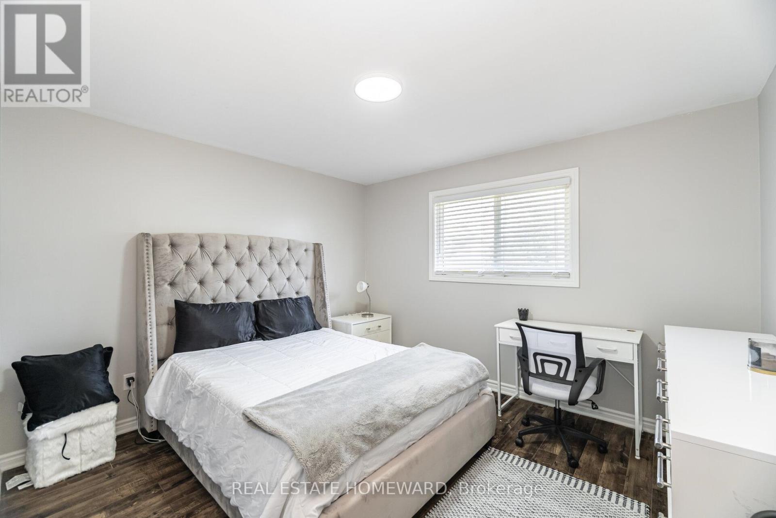 309 Royal Salisbury Way, Brampton, Ontario  L6V 3G4 - Photo 16 - W12456406