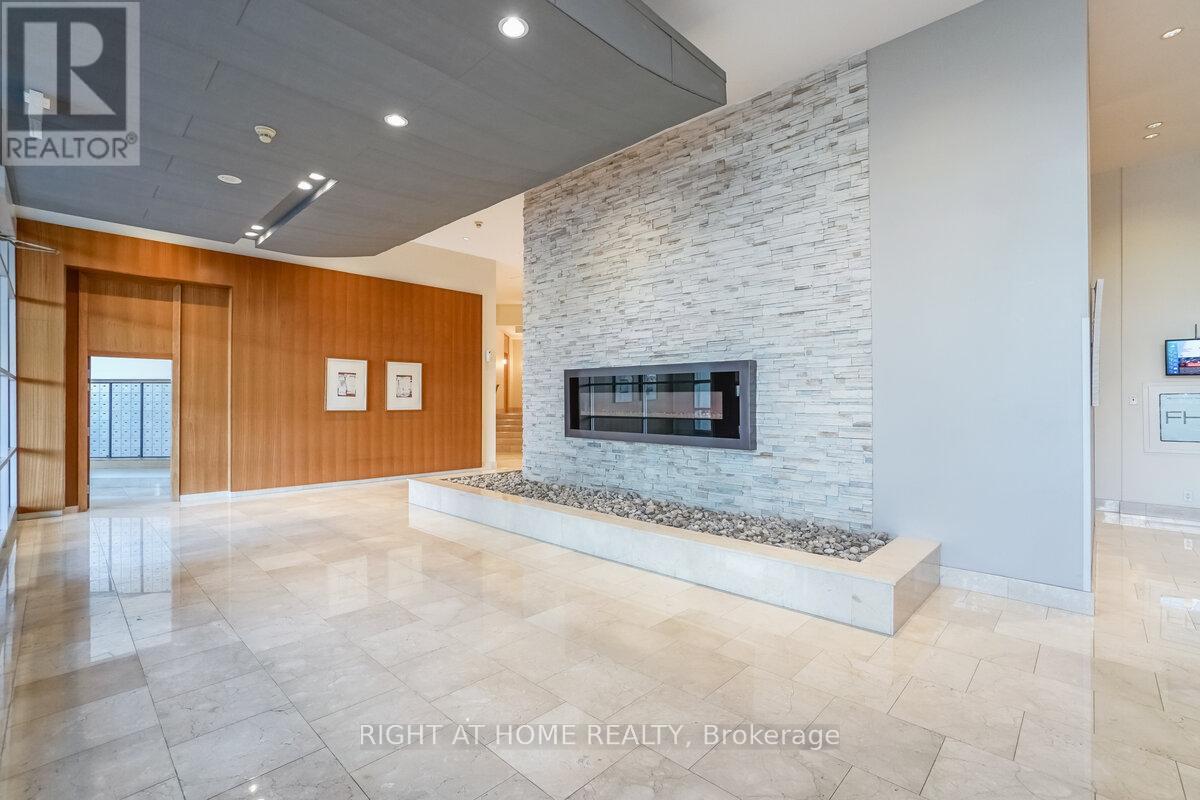 1805 - 220 Burnhamthorpe Road W, Mississauga, Ontario  L5B 4N4 - Photo 3 - W12456427
