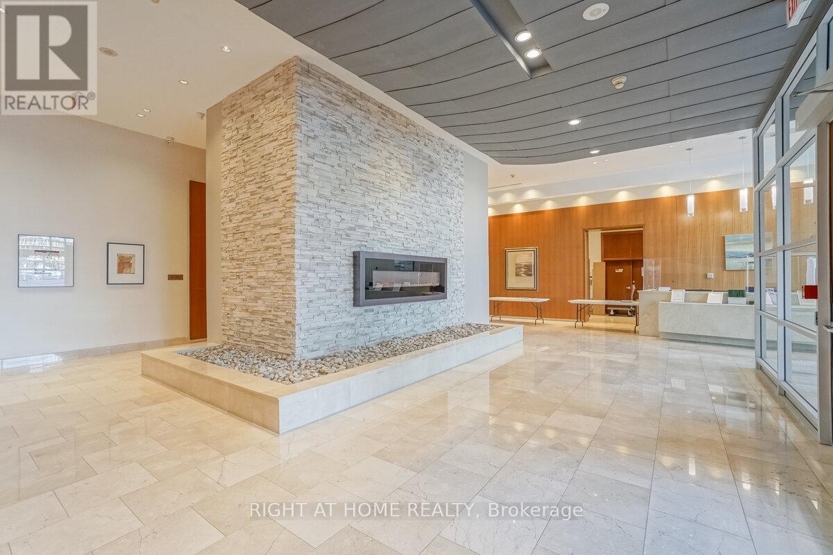 1805 - 220 Burnhamthorpe Road W, Mississauga, Ontario  L5B 4N4 - Photo 4 - W12456427