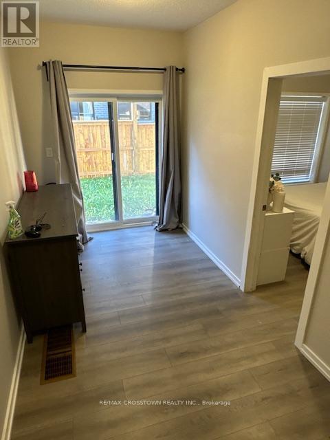 16 Heathrow Lane, Caledon, Ontario  L7E 4M4 - Photo 14 - W12456444