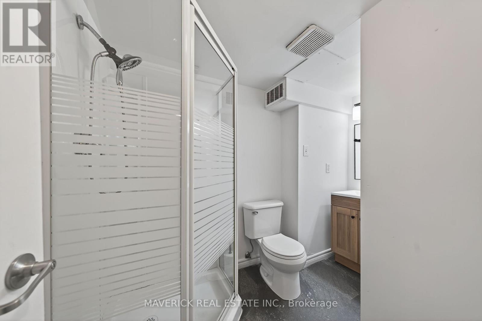 151 Elliott Street, London East (East C), Ontario  N5Y 2G1 - Photo 18 - X12456448