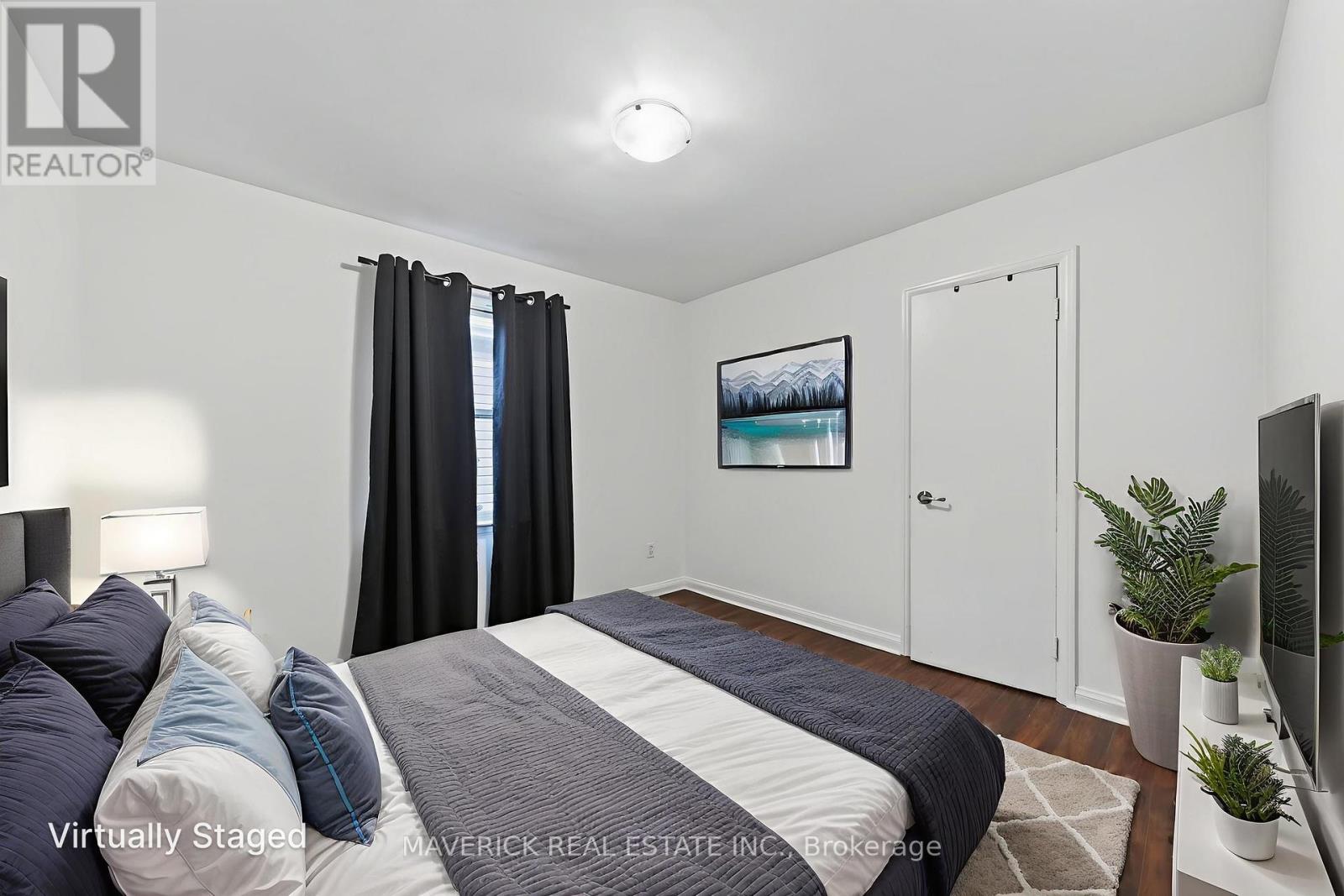 151 Elliott Street, London East (East C), Ontario  N5Y 2G1 - Photo 8 - X12456448