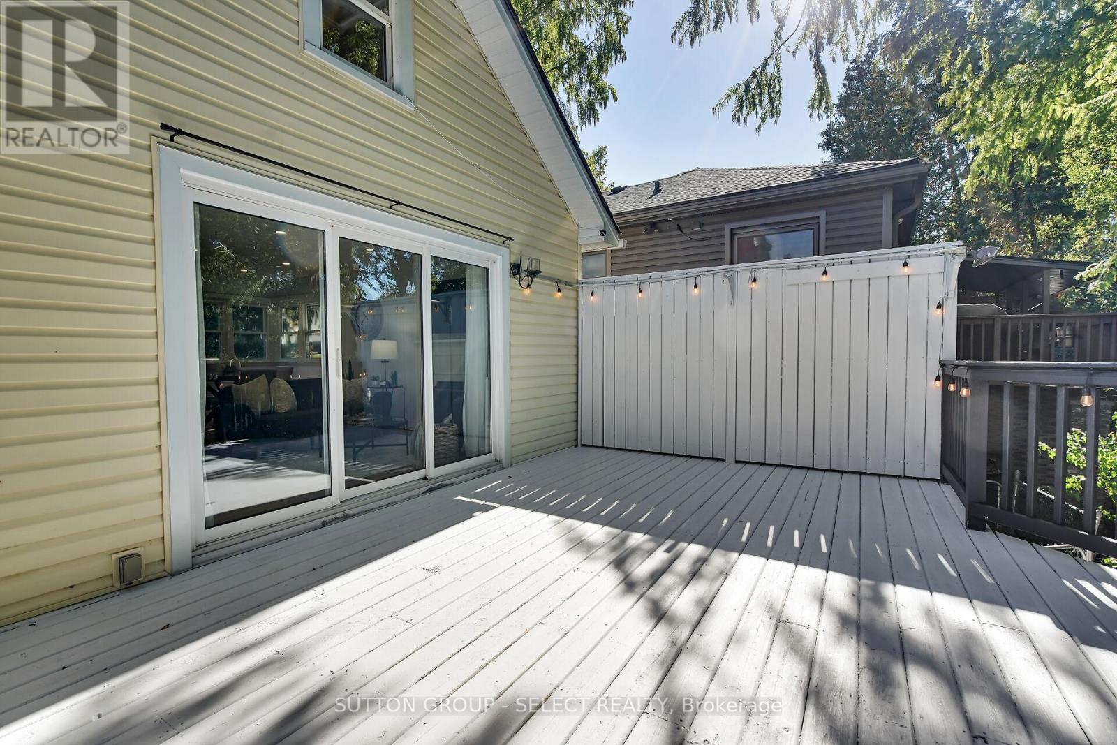 413 Old Wonderland Road, London South, Ontario  N6K 3R1 - Photo 33 - X12456472