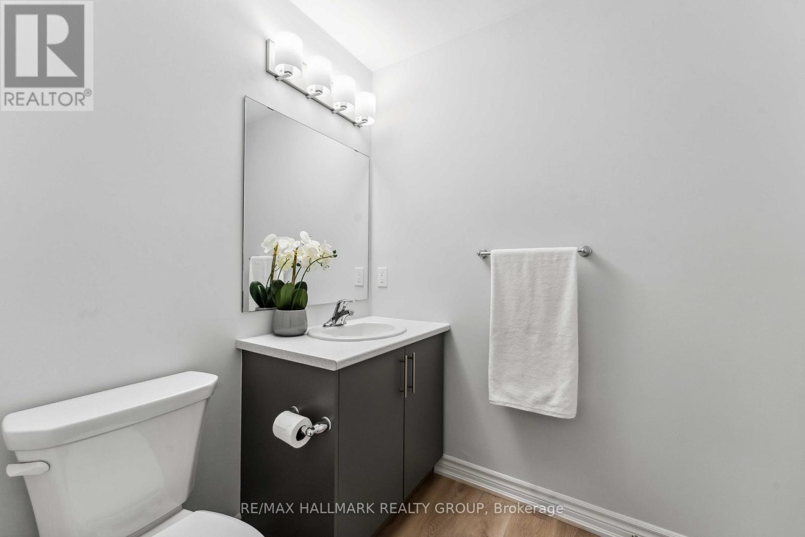 206 - 397 Codd's Road, Ottawa, Ontario  K1K 5C7 - Photo 16 - X12456491