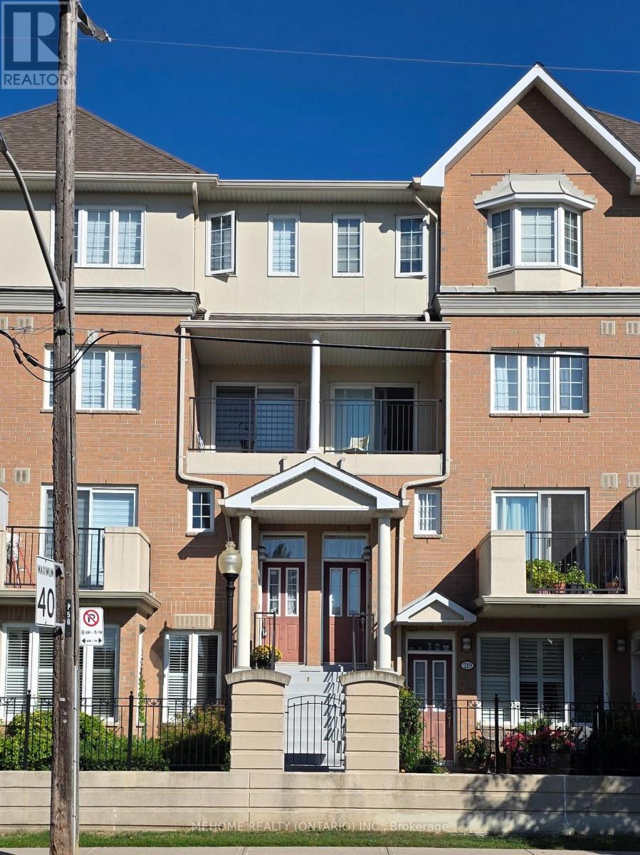 221 Grandview Way, Toronto, Ontario  M2N 6V3 - Photo 2 - C12456435