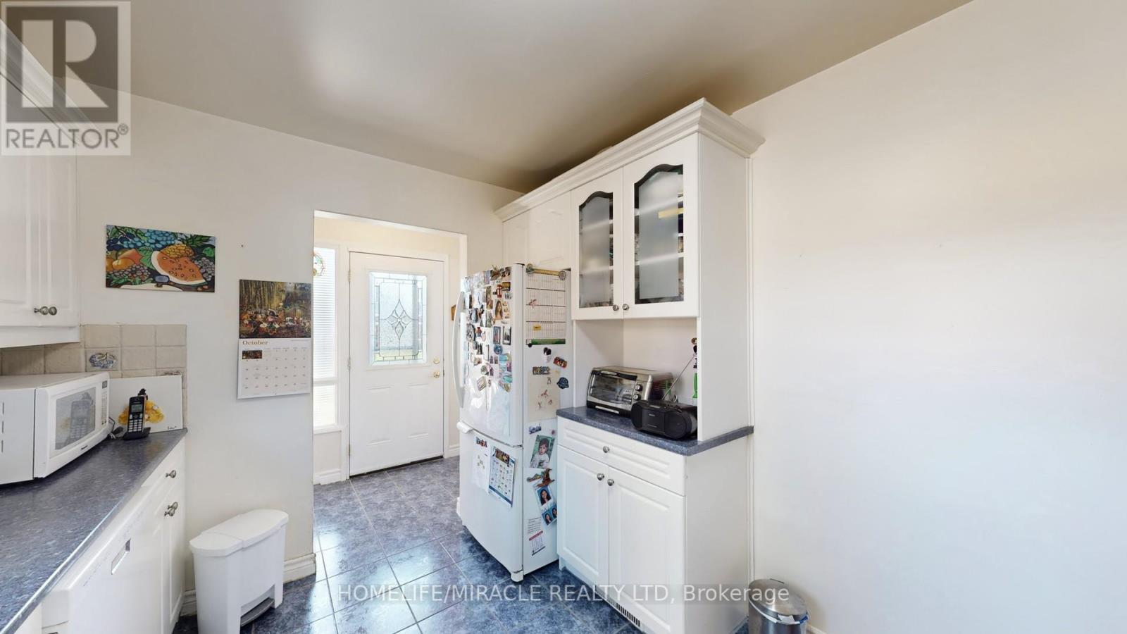 48 Frey Crescent, Toronto, Ontario  M1R 2C7 - Photo 11 - E12455610