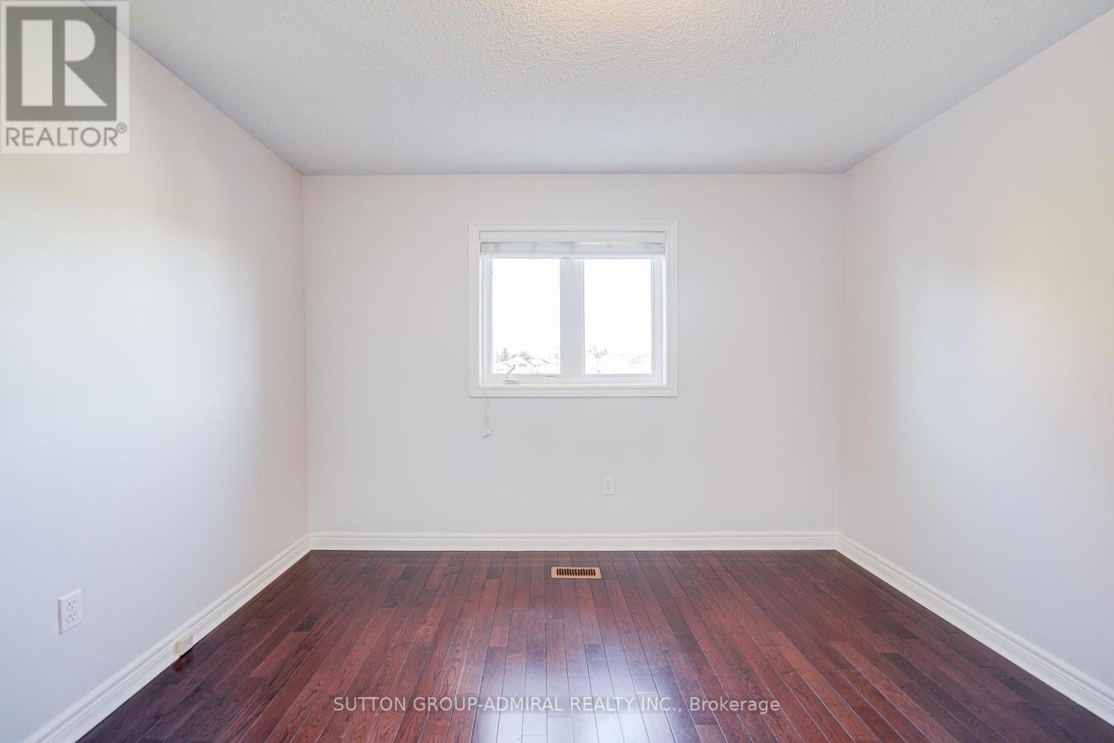 6 Lorridge Street, Richmond Hill, Ontario  L4E 4E6 - Photo 35 - N12456391