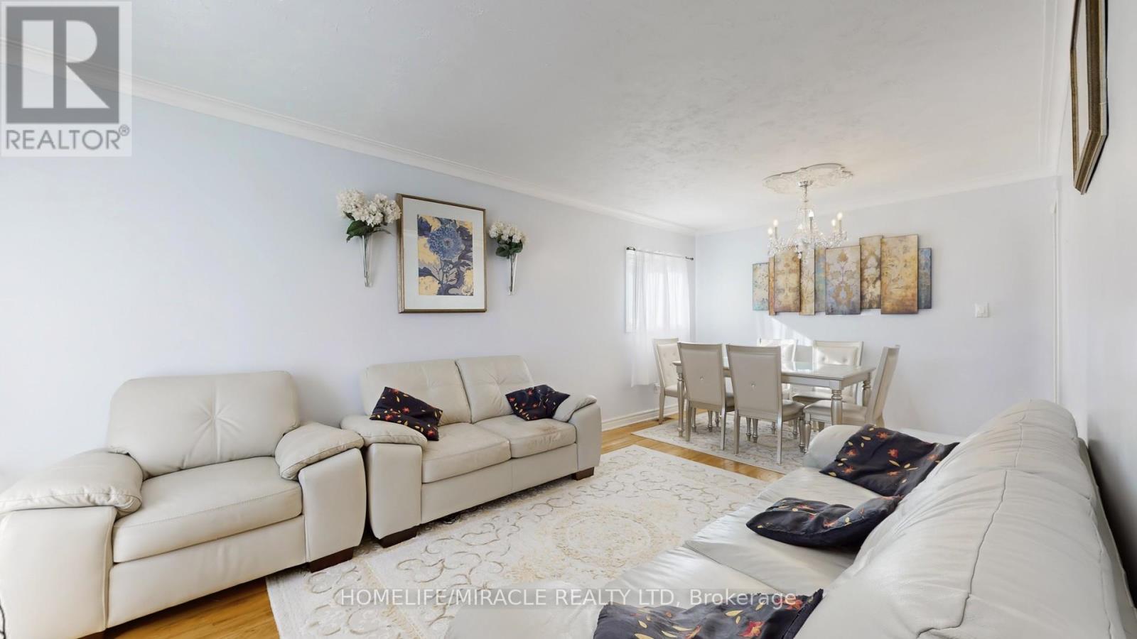48 Frey Crescent, Toronto, Ontario  M1R 2C7 - Photo 5 - E12455610
