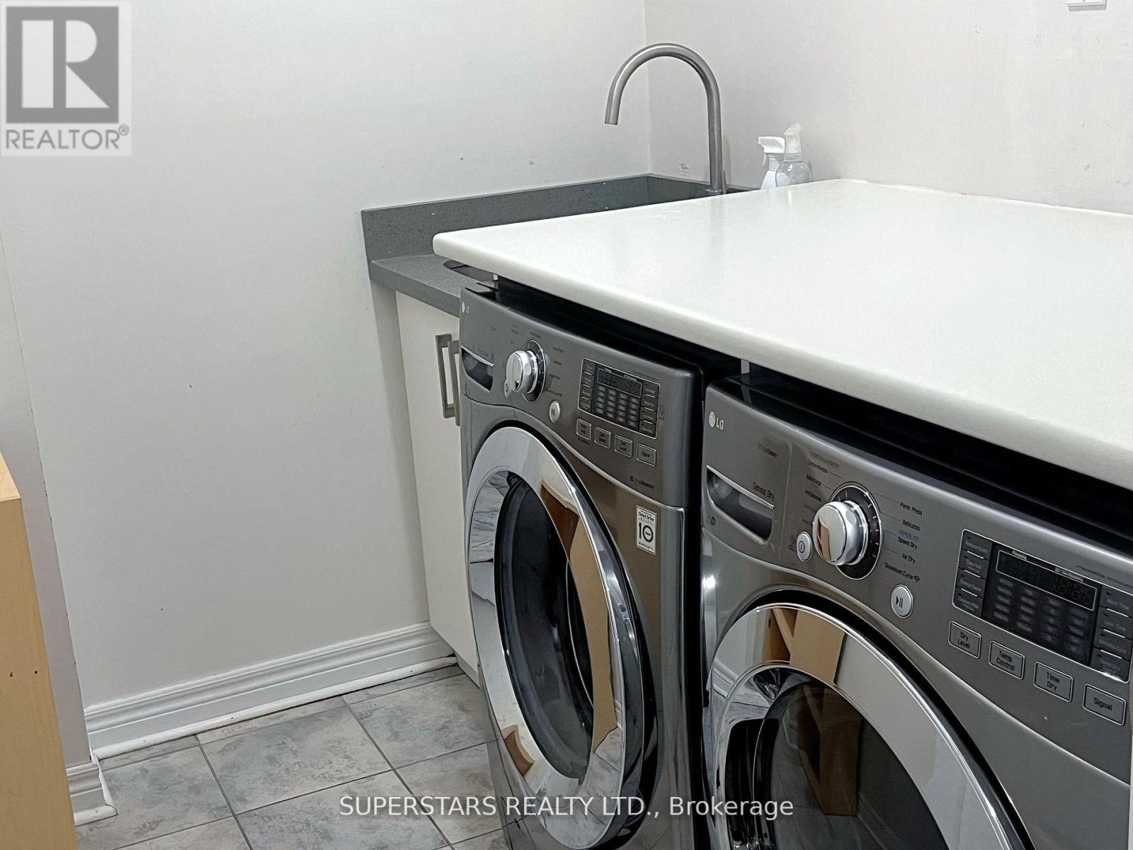 28 Quantum Street, Markham, Ontario  L3S 4J5 - Photo 11 - N12456428