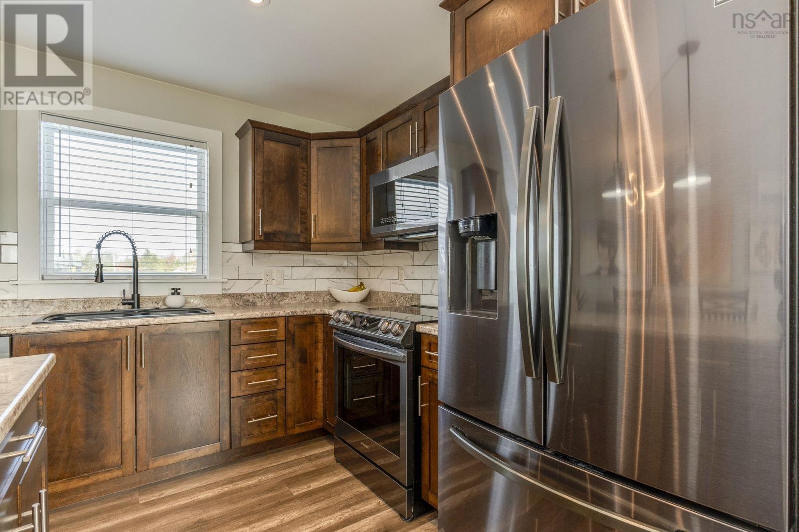 39 Ridge Avenue, Stewiacke, Nova Scotia  B0N 2J0 - Photo 5 - 202525604