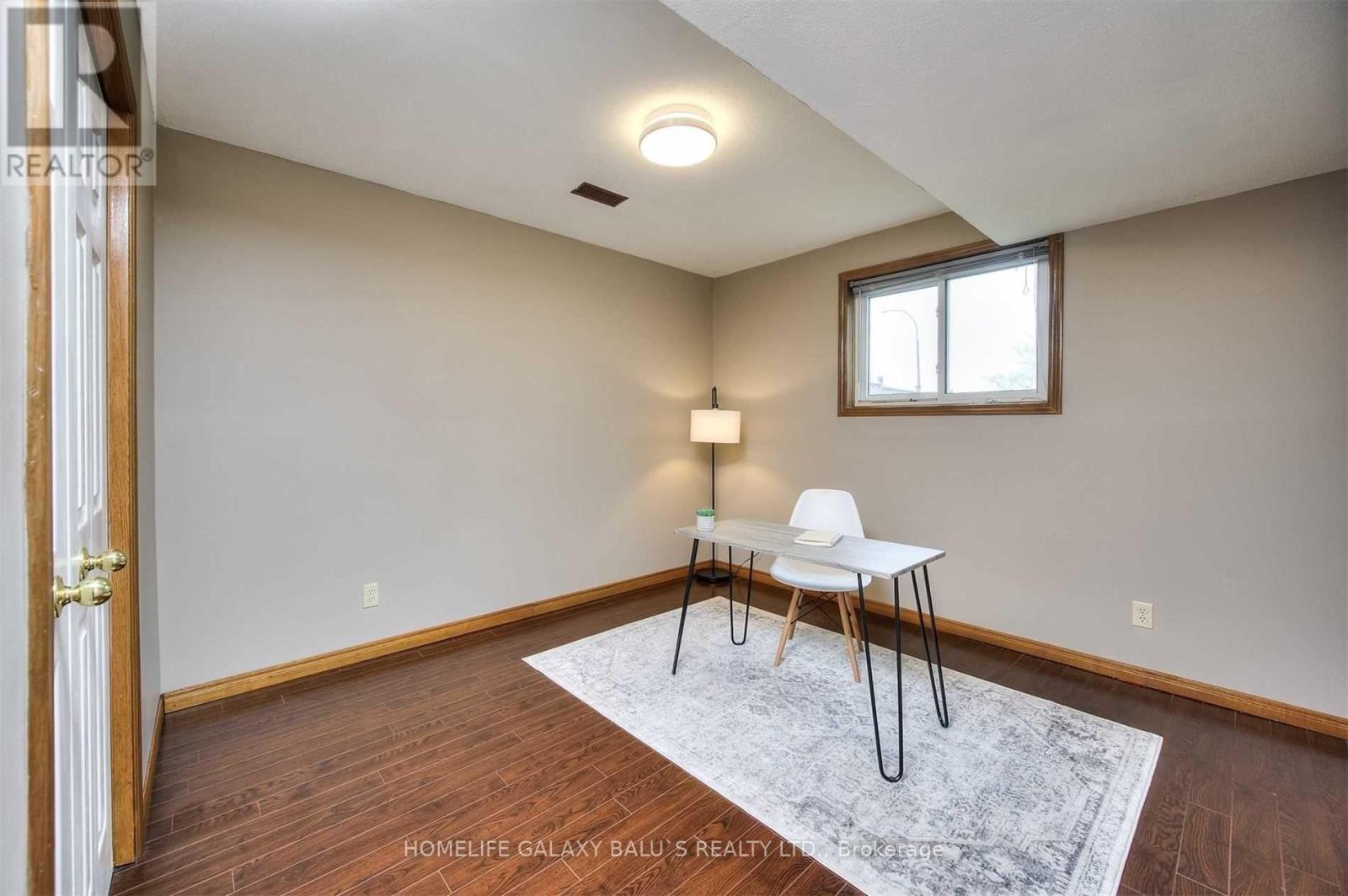 3 Cora Drive, Kitchener, Ontario  N2N 3C6 - Photo 20 - X12456343