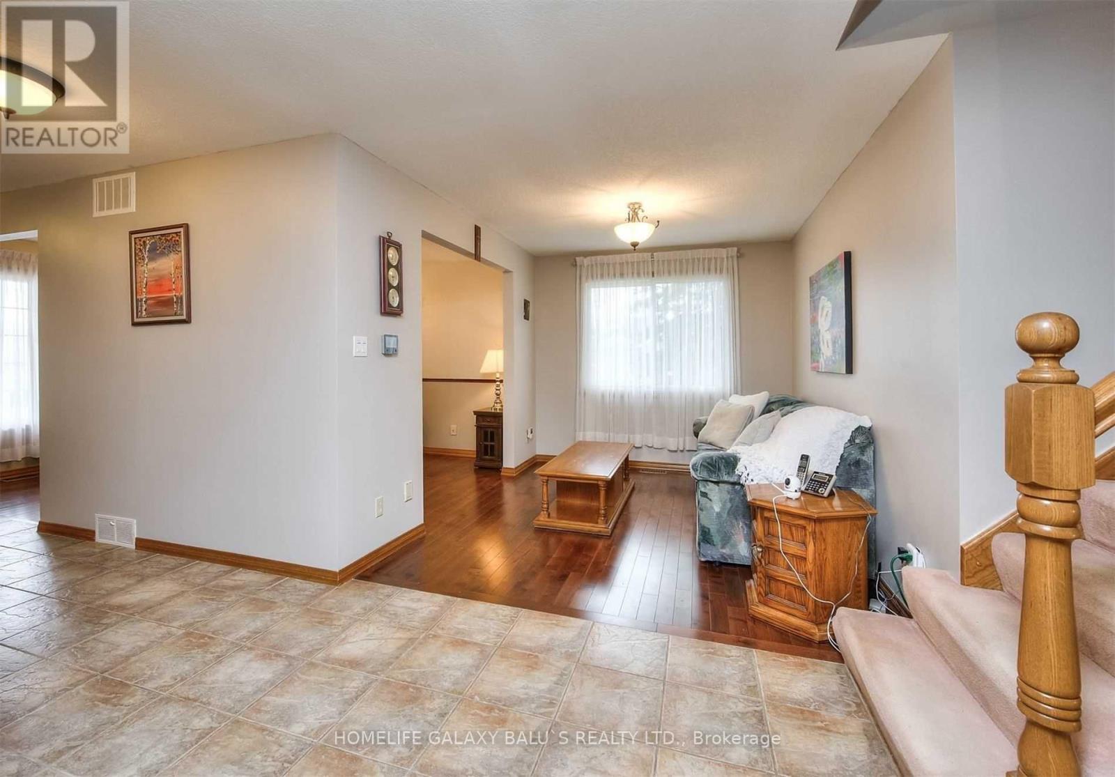3 Cora Drive, Kitchener, Ontario  N2N 3C6 - Photo 8 - X12456343