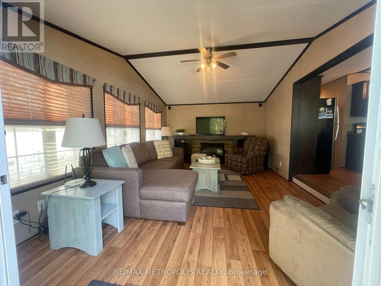 18-73 - 486 Cty Cherry Beach Lane, Prince Edward County, Ontario  K0K 2P0 - Photo 11 - X12456360