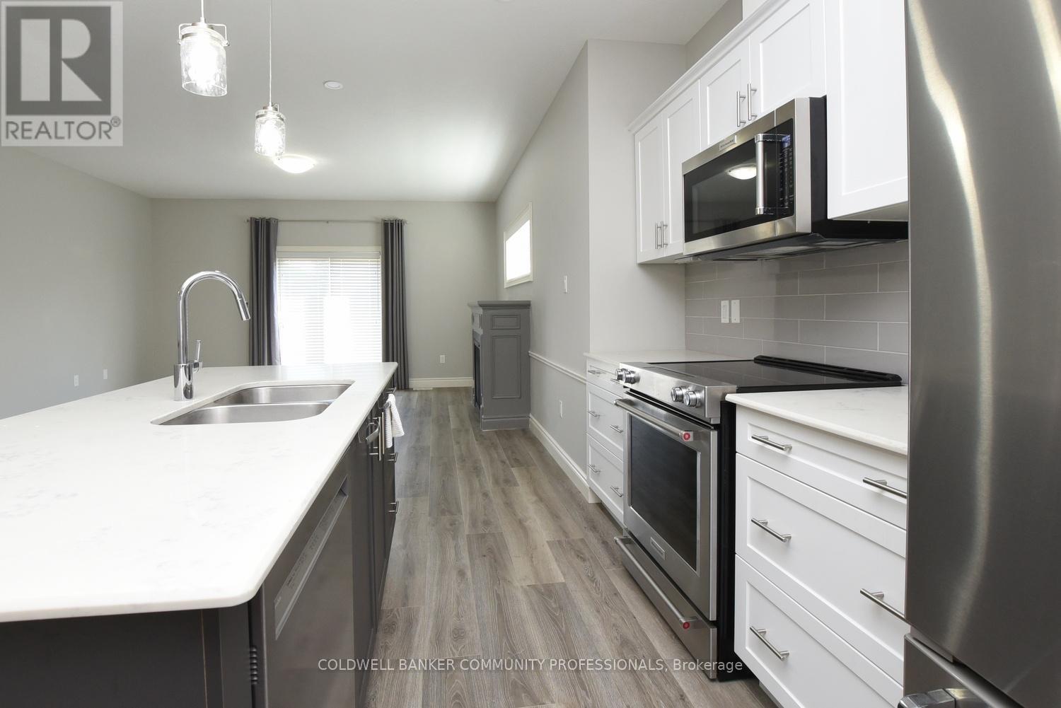 71 - 6 Ironwood Street, Norfolk, Ontario  N3Y 4Z6 - Photo 12 - X12456376