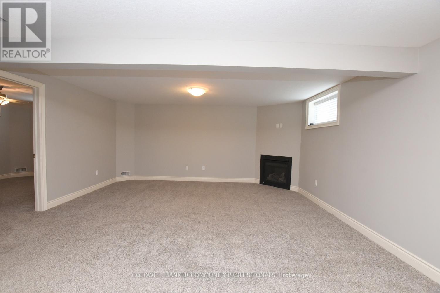 71 - 6 Ironwood Street, Norfolk, Ontario  N3Y 4Z6 - Photo 33 - X12456376