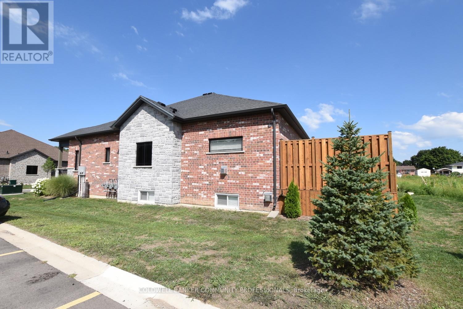 71 - 6 Ironwood Street, Norfolk, Ontario  N3Y 4Z6 - Photo 40 - X12456376