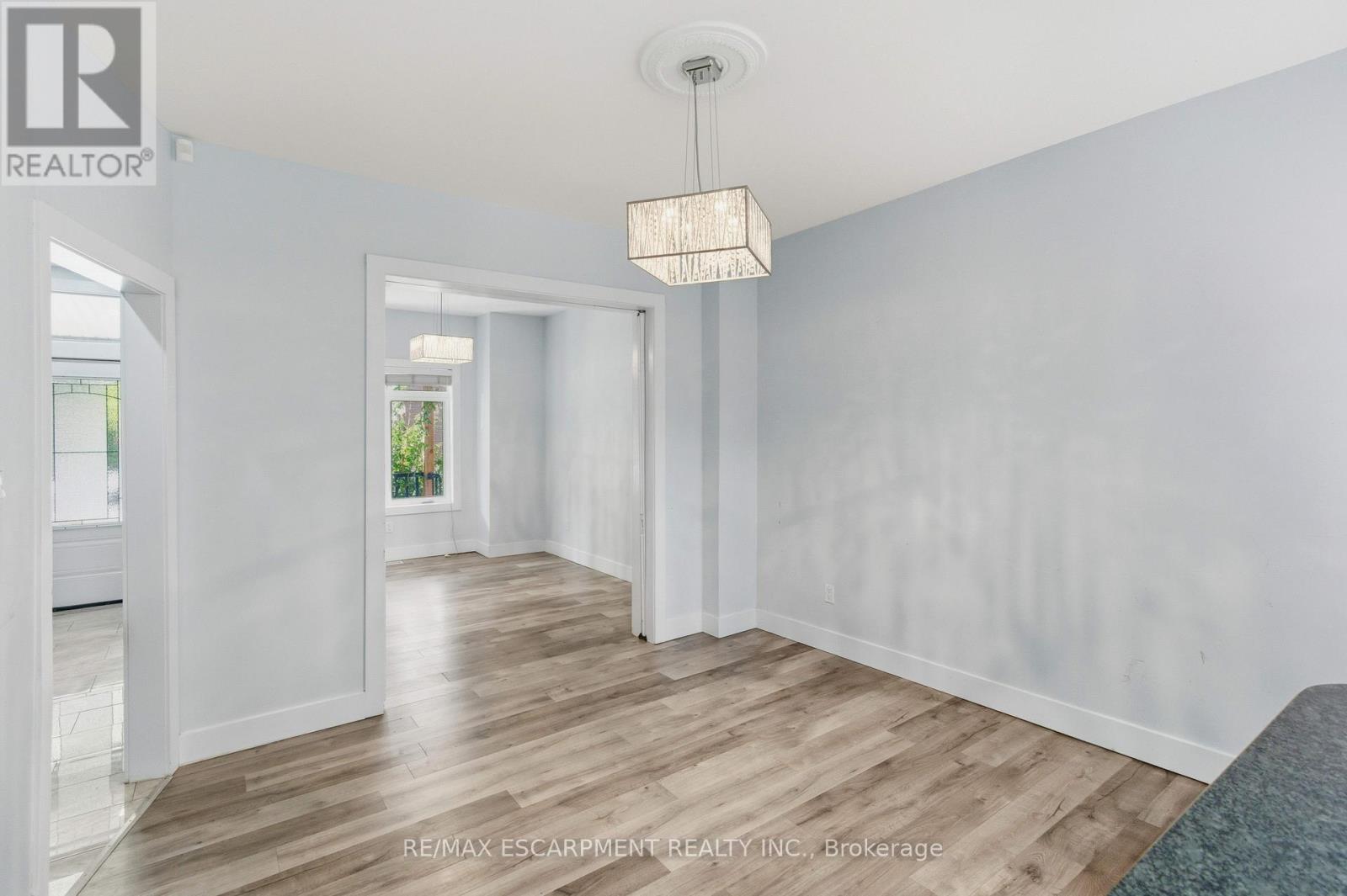 199 Jackson Street E, Hamilton, Ontario  L8N 1L7 - Photo 10 - X12456424