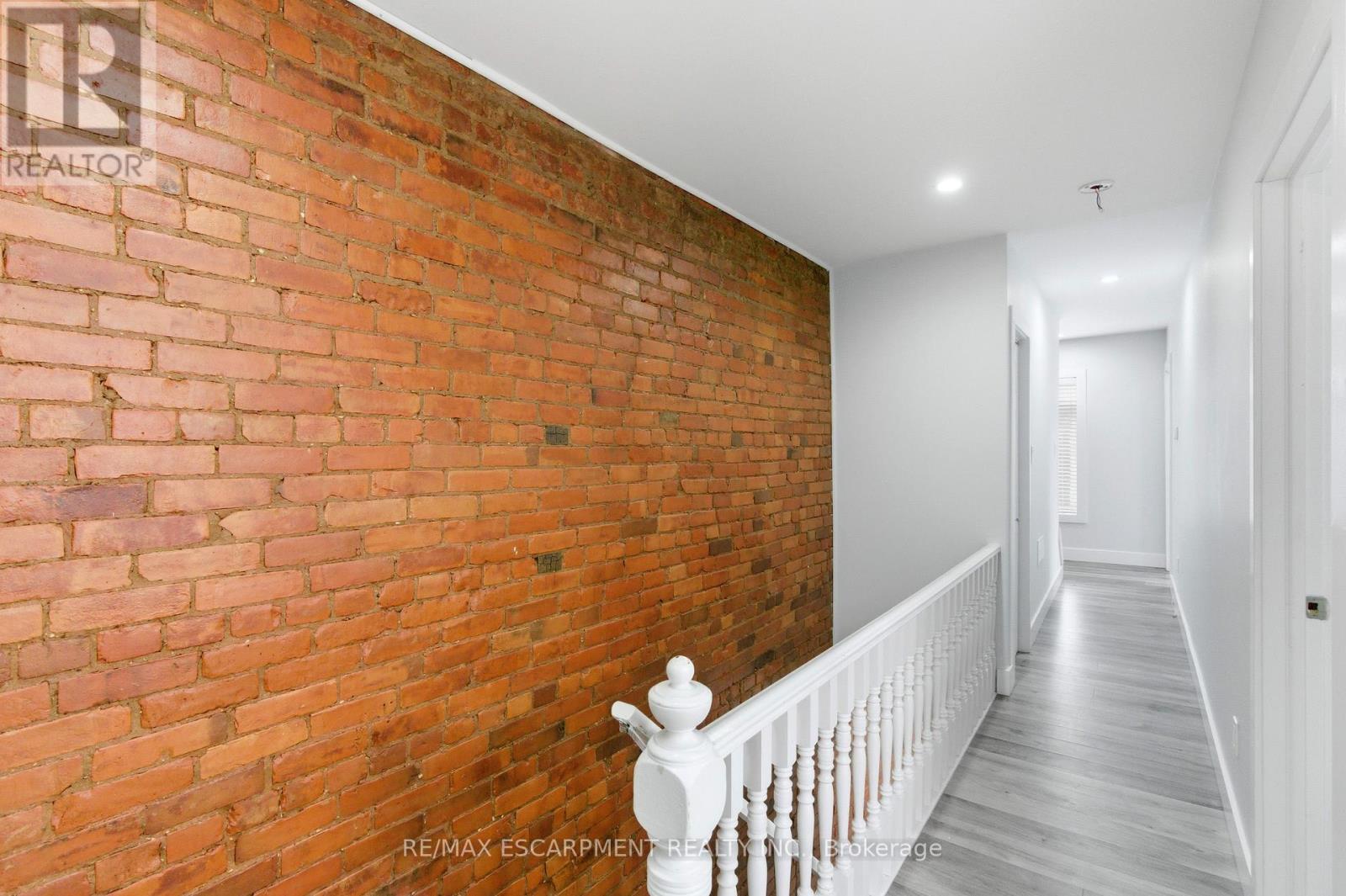 199 Jackson Street E, Hamilton, Ontario  L8N 1L7 - Photo 16 - X12456424