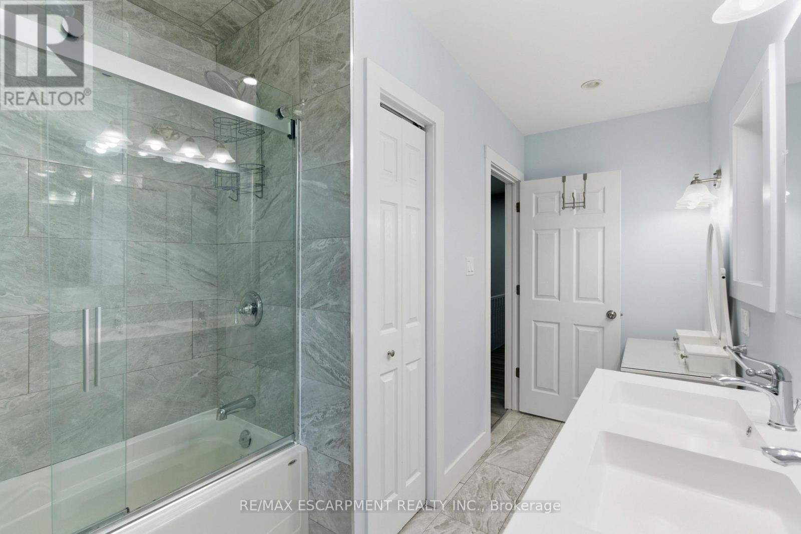 199 Jackson Street E, Hamilton, Ontario  L8N 1L7 - Photo 18 - X12456424