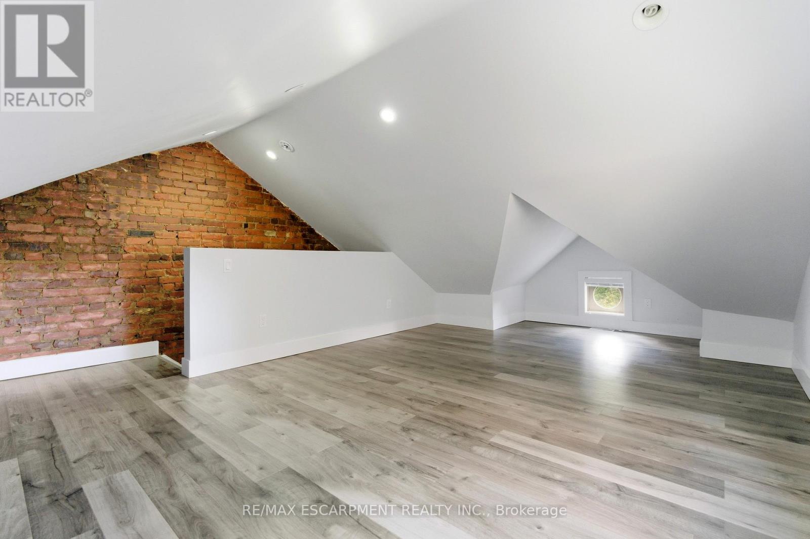 199 Jackson Street E, Hamilton, Ontario  L8N 1L7 - Photo 23 - X12456424